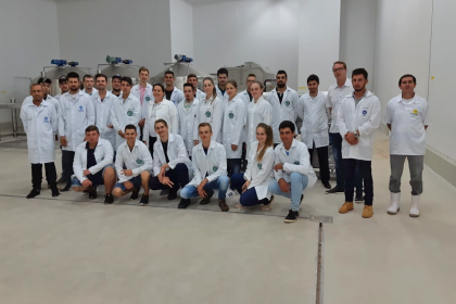 Visita técnica oportuniza atividades práticas nas instalações da Cotrifred