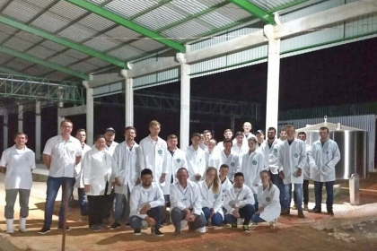 Visita técnica oportuniza atividades práticas nas instalações da Cotrifred